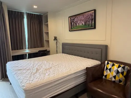 For rent life ladprao, studio room, high floor, great view, fully furnished, ready to move in, convenient to travel, hurry to reserve
