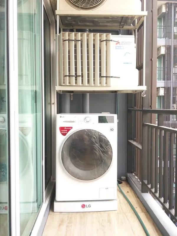 ให้เช่า Rill condo รังสิต ห้องมุม ชั้น 6 วิวเส้นทางรถไฟฟ้าสายสีแดง ติดวอลเปเปอร์ เฟอร์ครบพร้อมอยู่