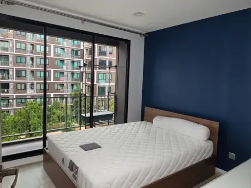 For sale or rent: Atmoz Ladprao 71, a lovely room decorated in a neutral tone, comes fully furnished. Reserve now!