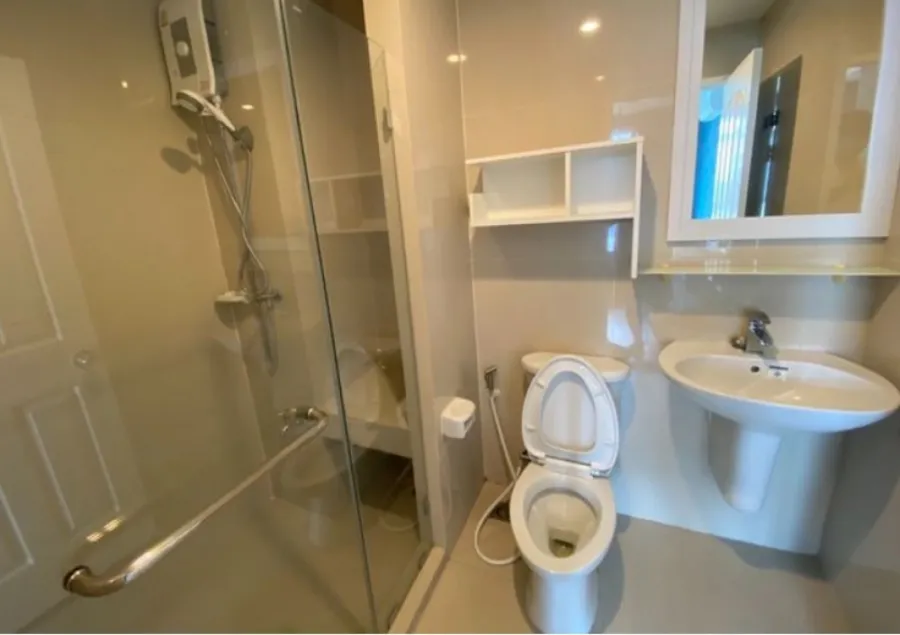 For rent, Manor Sanambinnam, 33rd floor, Chao Phraya River view, very beautiful, has everything, complete with washing machine, book now.