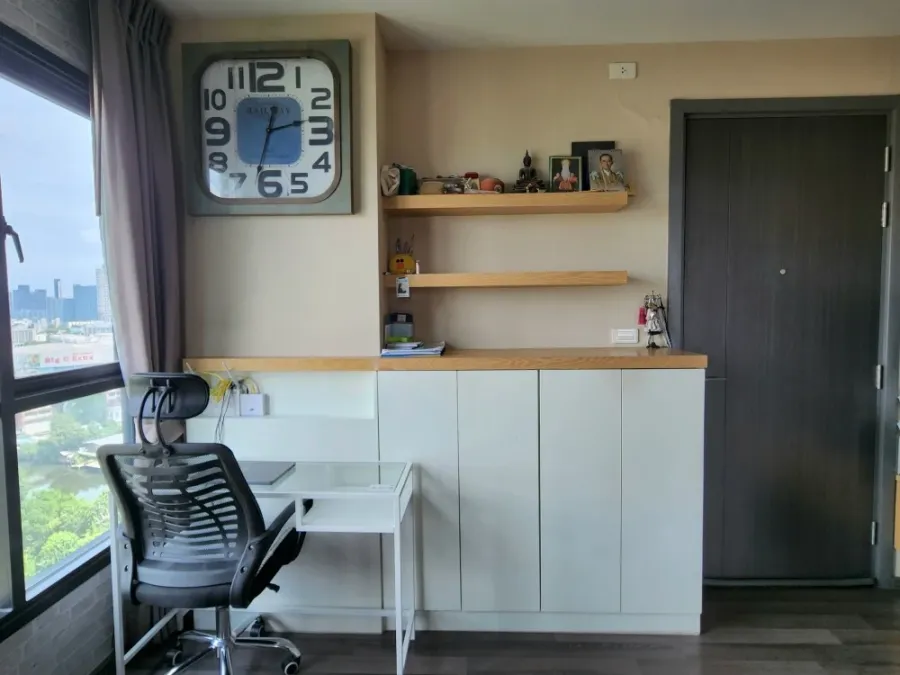 Sell The Base Park West, corner room, 16th floor, unblocked view, complete facilities, book now, don't miss it.