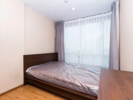 For rent: The Base Sukhumvit 77, very high floor unit with excellent ventilation. Fully furnished, ready to move in.