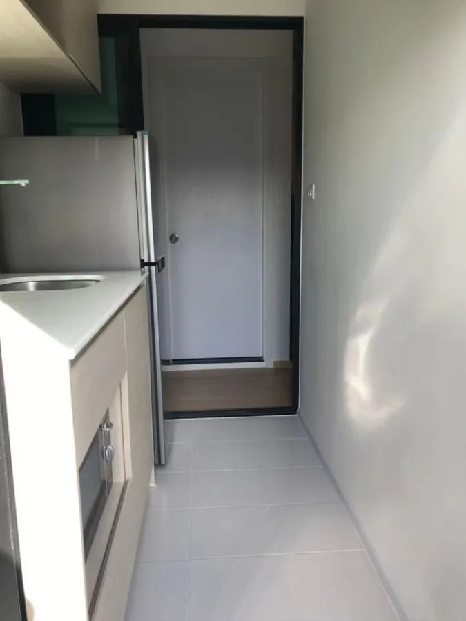 Condo for sale Chewathai Hallmark Lat Phrao-Chokchai 4, 4th floor, good view, no buildings blocking it. Corner room is private, don't miss it.