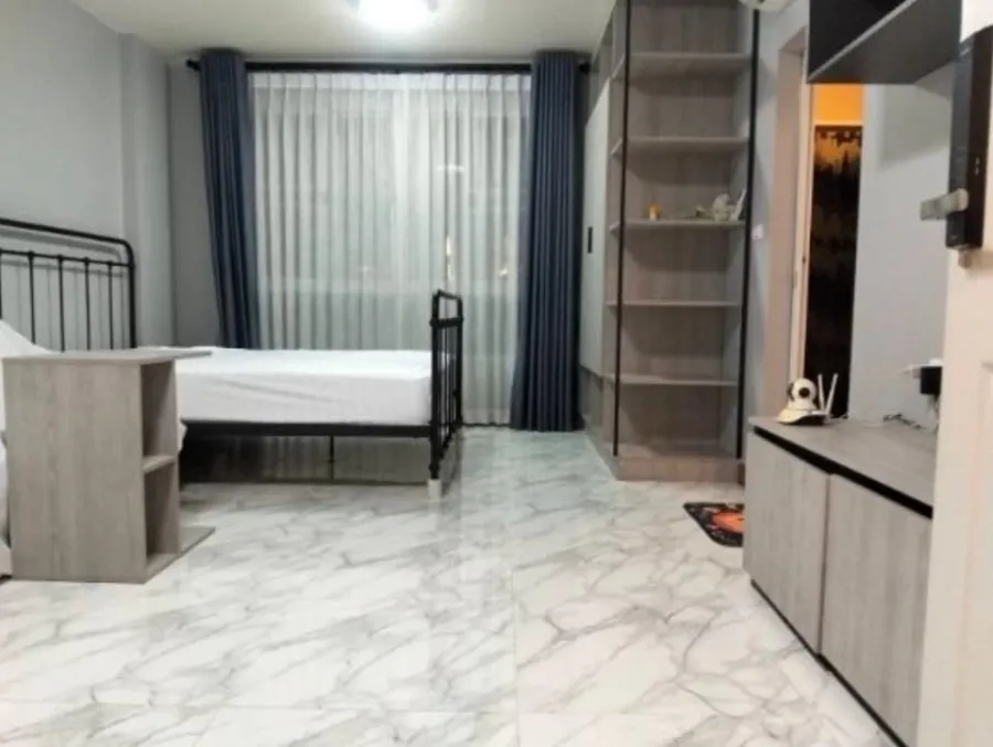 For rent: Dcondo Campus Kampangsaen, 1st floor unit. Great location with complete amenities. What are you waiting for?