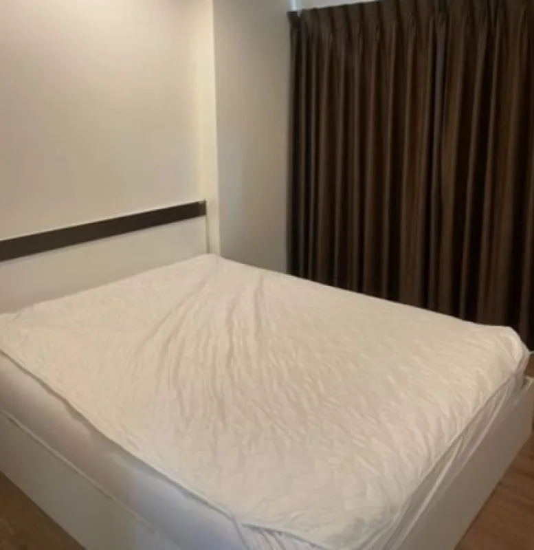 ห้องปังมาก ชั้น4 ได้วิวสระสวยๆ เครื่องใช้ไฟฟ้าครบ แถมราคาดี ต้องจองที่ ฮอลล์มาร์ค งามวงศ์วาน ให้เช่า