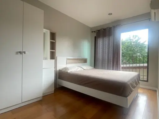 ให้เช่า Condolette Dwell Sukhumvit 26 วิวต้นไม้ ไม่ร้อน เฟอร์นิเจอร์ครบ โซฟานั่งสบาย รีบจองเลยจ้า