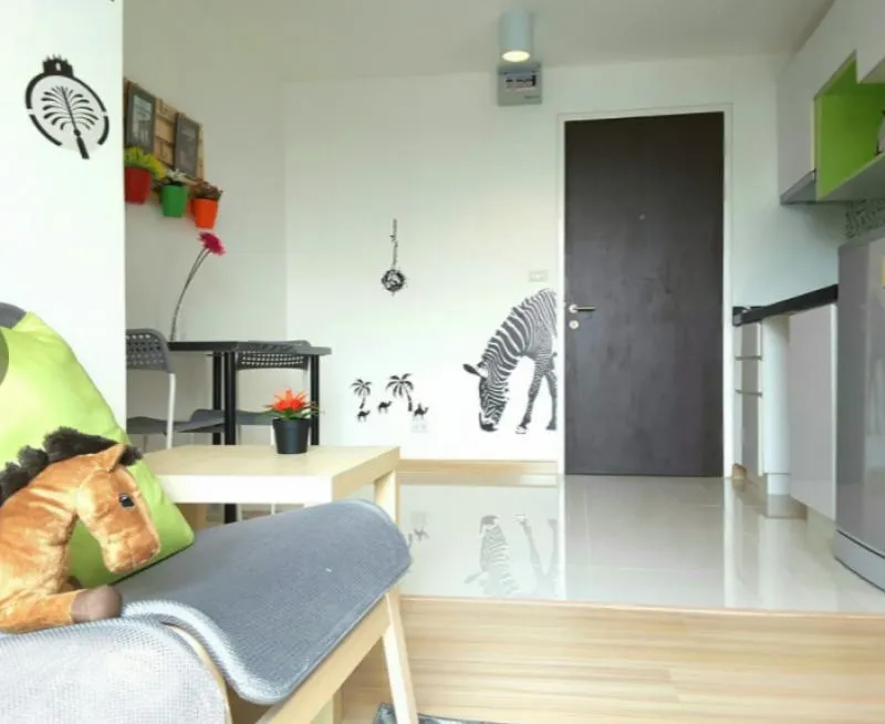 ให้เช่า Chateau in Town Phaholyothin 32 Condo ชั้น 4 ตกแต่งแบบมีสไตล์ทันสมัยแต่งดูอบอุ่น โทนสีสบายตา