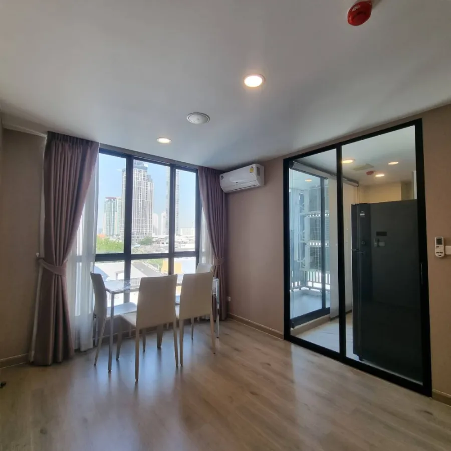 ขาย The Cube Urban Sathorn-Chan ชั้น 6 ห้องมุม วิวสระว่ายน้ำ สนใจจองเลย