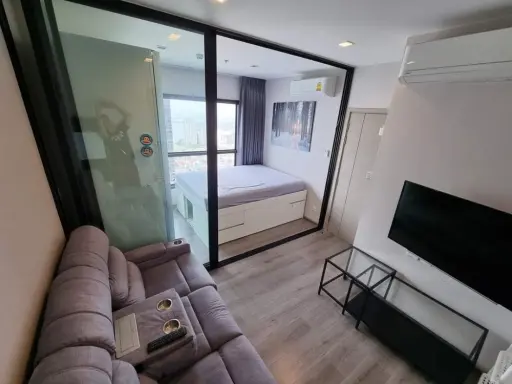 Condo for rent at The Politan Rive, 52nd floor, north, good view, friendly price, complete in one place. Hurry up to reserve now. images
