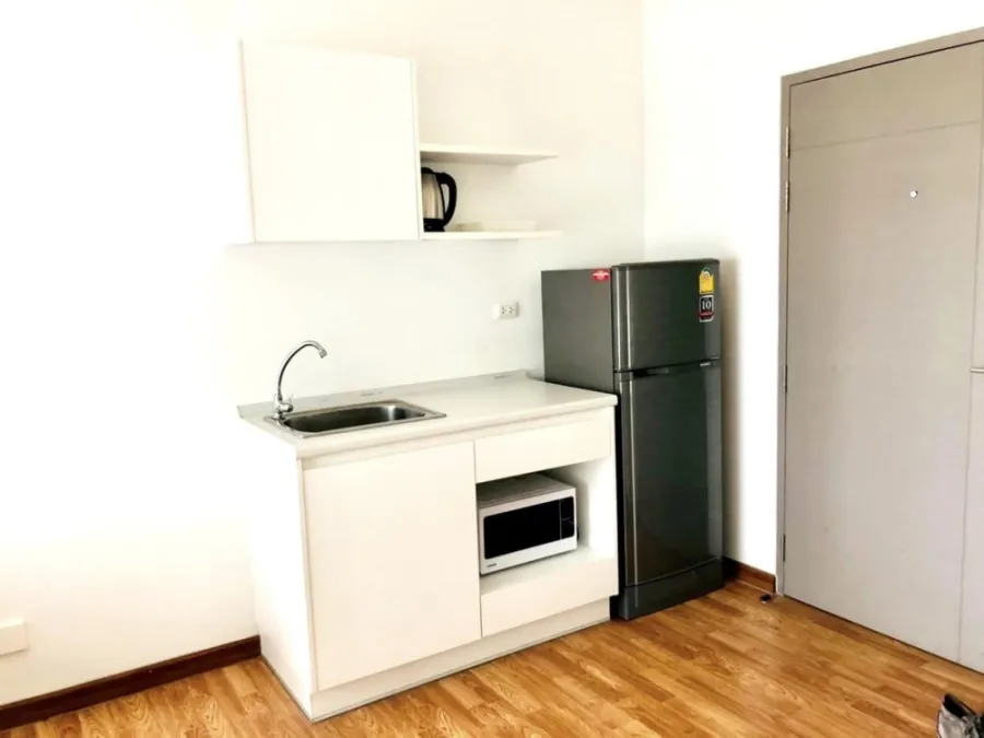 For sale: The Trust Condo Pattaya, 12A floor, complete set of furniture, complete electrical appliances. Good like this, reserve now.