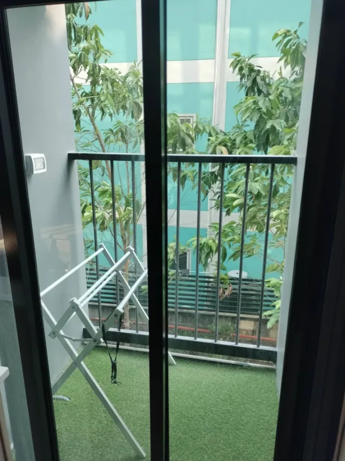 ให้เช่า The Indeed Condo Amata ห้องชั้น 2 บิวท์อินเฟอร์นิเจอร์อย่างดี หิ้วกระเป๋าเข้าอยู่ได้เลยจ้า