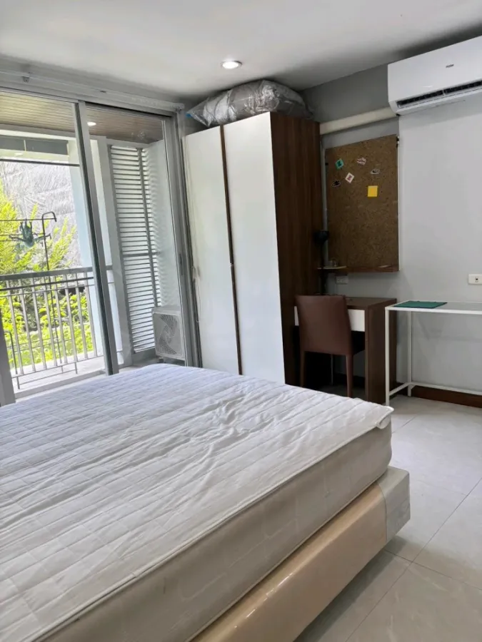 For rent: The Niche Sukhumvit 49, 2nd floor, fully furnished unit. Ready to move in. Book now!