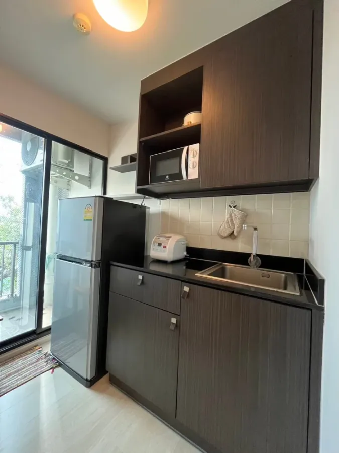 For rent: UNIO Ramkhamhaeng - Serithai, 5th floor, fully furnished, very livable. Book now!