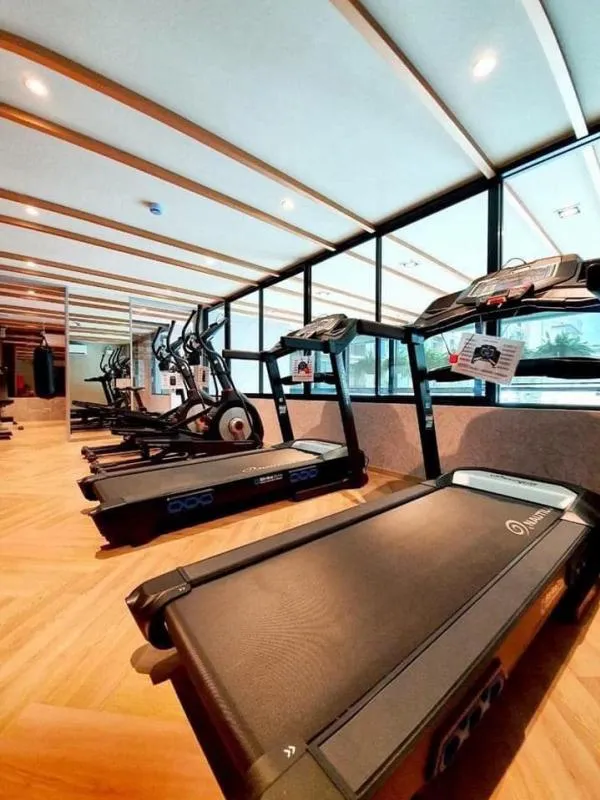 ให้เช่า Brown Condo HuaiKwang บอกเลยห้องนี้โดน เฟอร์ครบ เตียงสวยน่านอนเวอร์