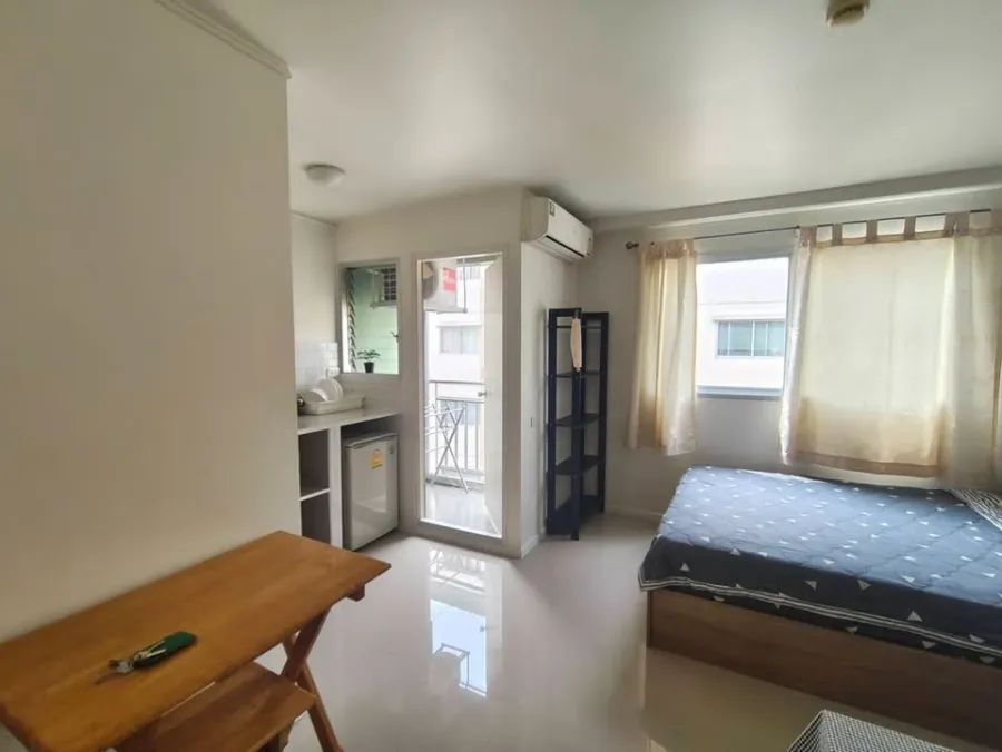 For rent: Lumpini Condo Town, Chonburi - Sukhumvit, Building B4, 6th floor, good location, garden view, not hot afternoon sun, complete electrical app