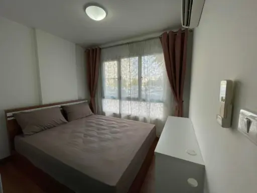 For rent, Den Vibhavadi, Building A, 1st floor, fully furnished and electrical appliances. Book now, don't wait, hurry up.