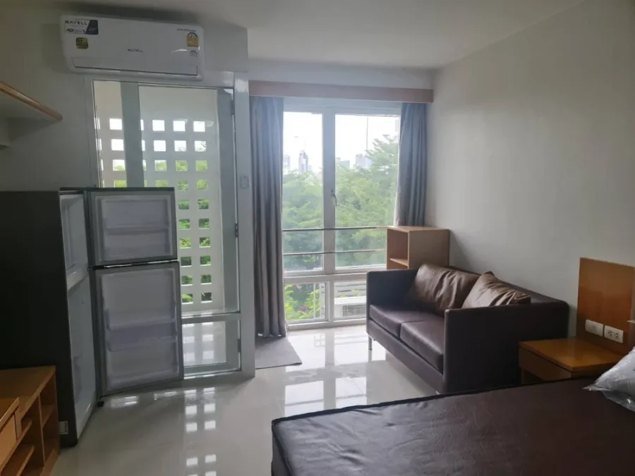 For rent: I House Rama 9–Eakamai, ready to move in, fully furnished, affordable price, reserve now!