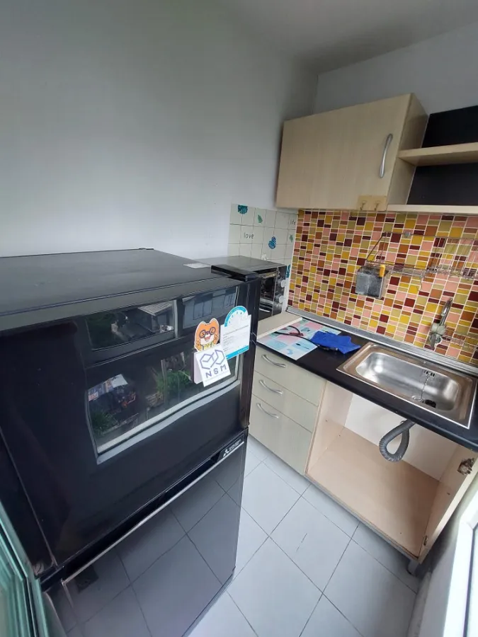 For rent, Regent Home 20 Prachachuen 16, the room is not cramped, comfortable to live in. The sofa is thick and comfortable to sit on. Don't wait, res