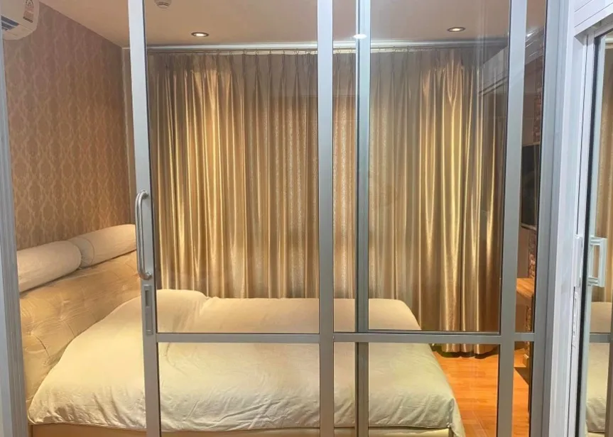 For sale, The President Sathorn-Ratchapruek 2, 30th floor, top floor, well decorated. Built-in furniture. Book now.