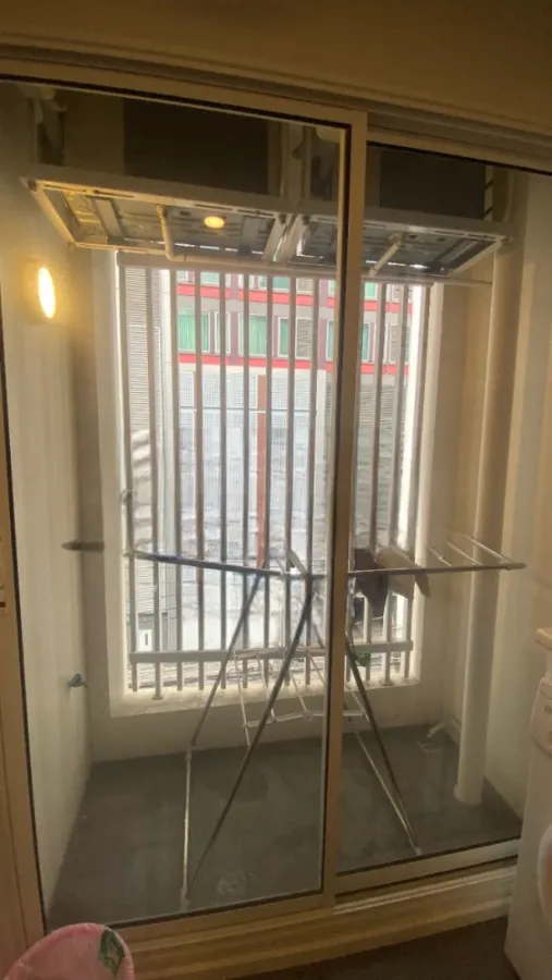 For sale or rent: Blue Phahonyothin 35, Building A, 5th floor, corner room, fully furnished, reserve now!