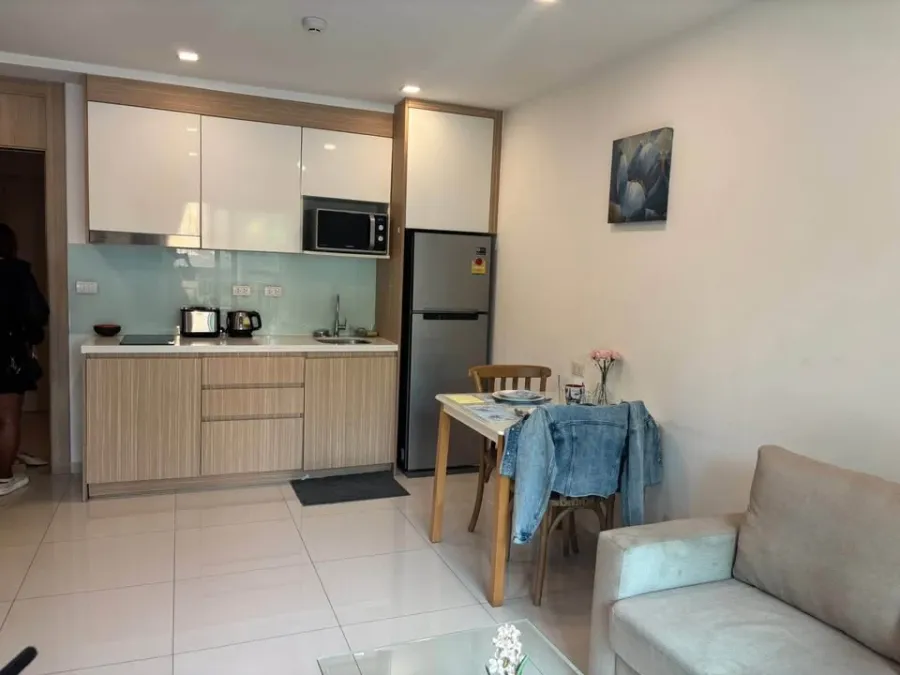 For rent: City Garden Tropicana, 2nd floor, pool view, fully furnished, nice to live in. Reserve now, don't miss out!
