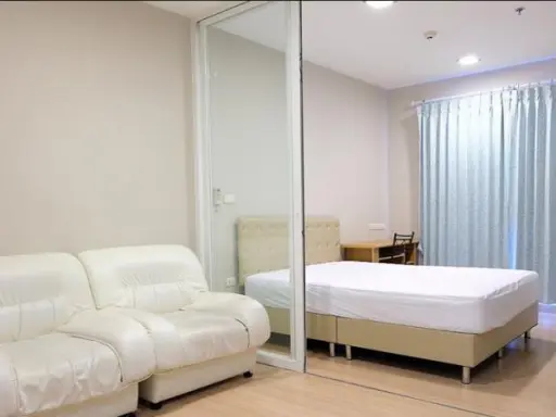ให้เช่า คอนโด ระเบียงจามจุรี ราคาถูกเวอร์ถูกมาก ตกแต่งสวย เฟอร์นิเจอร์ครบ โทนสีขาว images