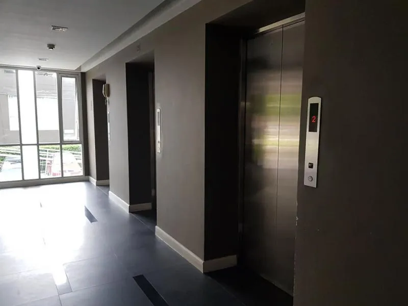 express!! Sell / rent The Parkland Srinakarin Lakeside 1 bedroom, 1 bath, pool view, can't miss !!