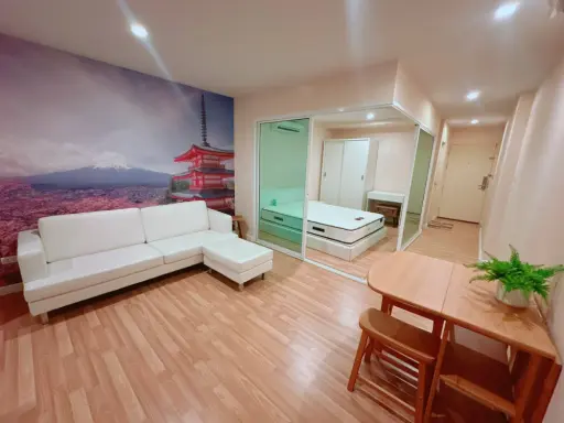 For sale: WE CONDO, 1st floor, view next to the swimming pool, complete facilities, urgent...book now!