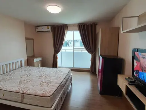 For rent Plum Condo Phahon Yothin 89, spacious room, has everything. You can carry your bags and move in. Hurry up.