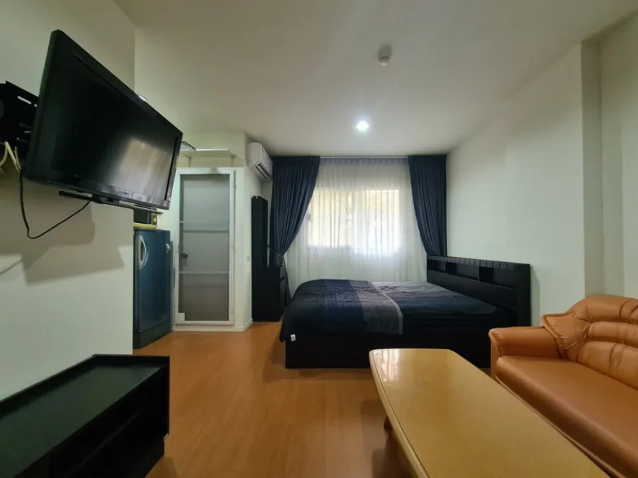 Lumpini Township Rangsit-Khlong1 for rent, studio room, decorated in proportion. Book now before it slips away.