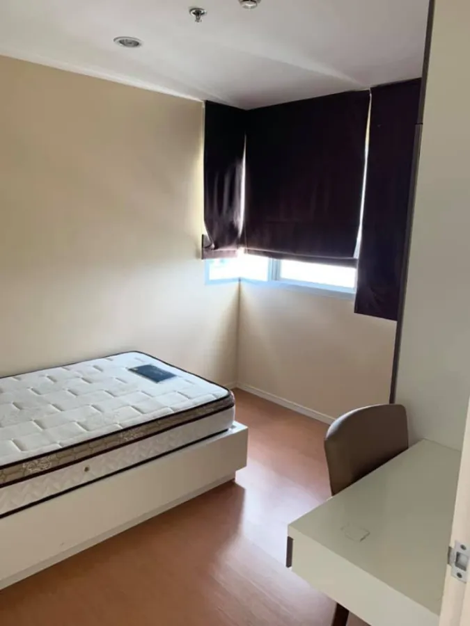 For sale, Lumpini Condo Town, North Pattaya, Sukhumvit, high floor, fully furnished, complete electrical appliances, hurry up.