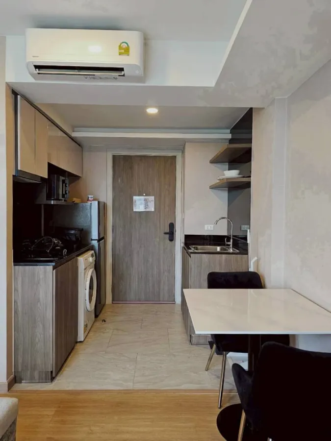 For rent: LLOYD SOONVIJAI-THONGLOR, natural view, fully furnished, built-in furniture, full set of electrical appliances, don't miss it!