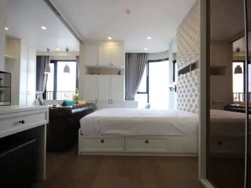 For rent Ashton Asoke, large room, decorated in luxurious white tones, high floor, beautiful view, fully furnished, built-in in the whole room I'm not sorry images