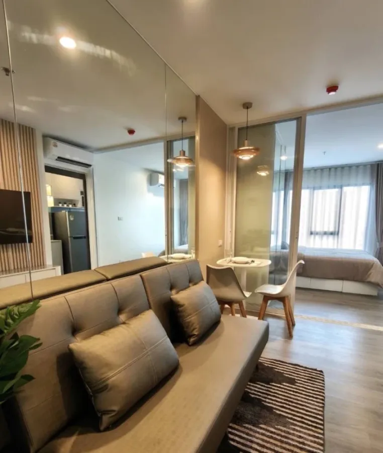 For rent: REGENT Home Wuttakat. Comfortable rooms, complete amenities, great value. You must book now!