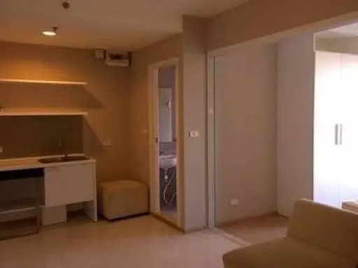 Condo for rent, The Zest, complete amenities, good price, reserve now, don't miss it.