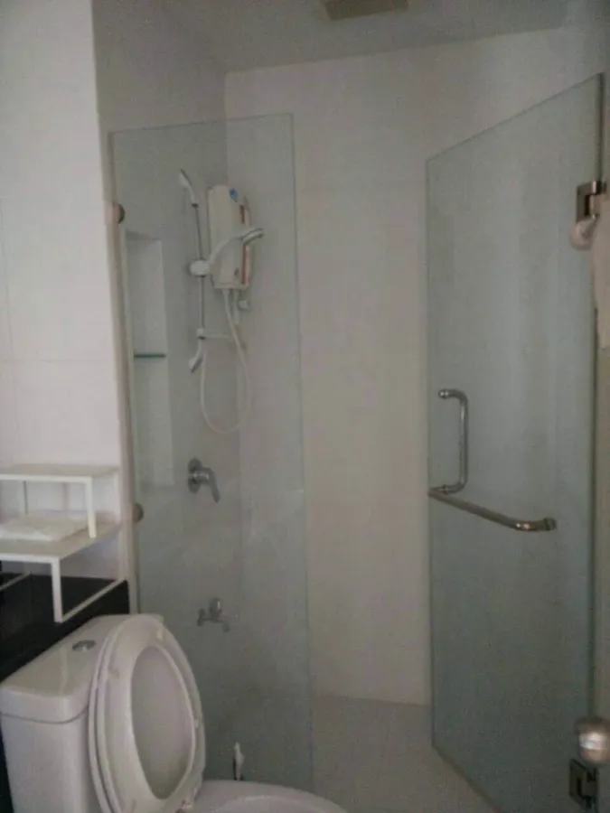 For sale: The Parkland Taksin-Thapra, corner room, not crowded, lots of usable space, complete facilities, hurry and book now!