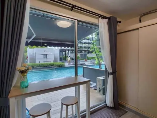 Urgent sale! a Space ME Sukhumvit 77, spacious room, great price, hurry and reserve now, don't miss out!