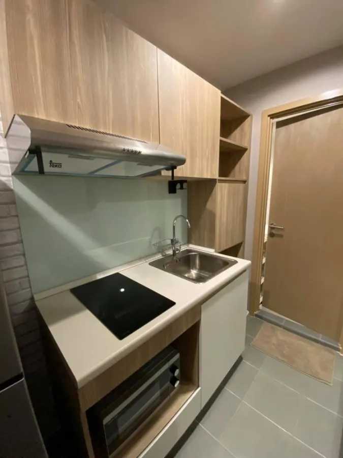 Sell Excel Hideaway Sukhumvit 71, city view room, very private Good like this. You can't reserve it anymore.