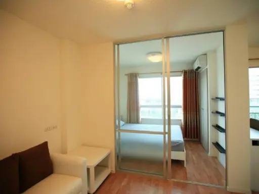 Urgent rental !! lumpini ville onnut - ladkrabang 2, convenient transportation, near Airport link, ready to move in, hurry !!