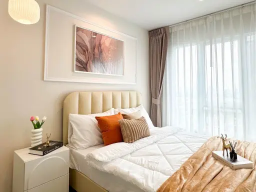 For sale: Regent Home Bang Son, Phase 2. The room is beautifully decorated, looks good, and is very stylish. You can't miss it. Hurry and reserve now.