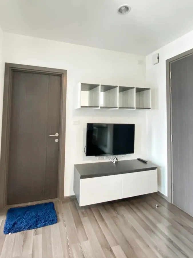 ให้เช่า The Base Park West Sukhumvit 77 ชั้นสูง ห้องตกแต่งครบ เตียงนอนนอนสบาย รีบจองด่วนๆ