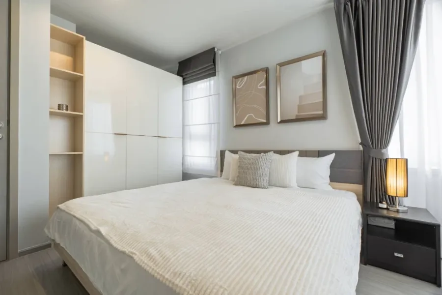 For rent: Life Ladprao corner room, a rare unit that people are looking for, beautifully decorated, fully furnished, don't miss this room.