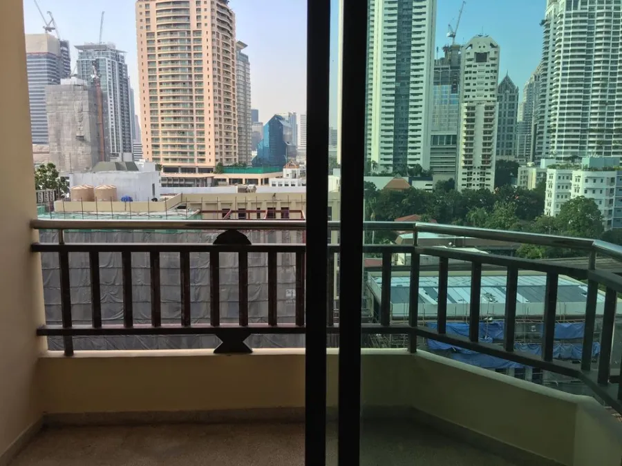 Condo for rent, Supalai Oriental Place Sathorn-Suanplu, beautiful decoration, new condition, ready to move in.