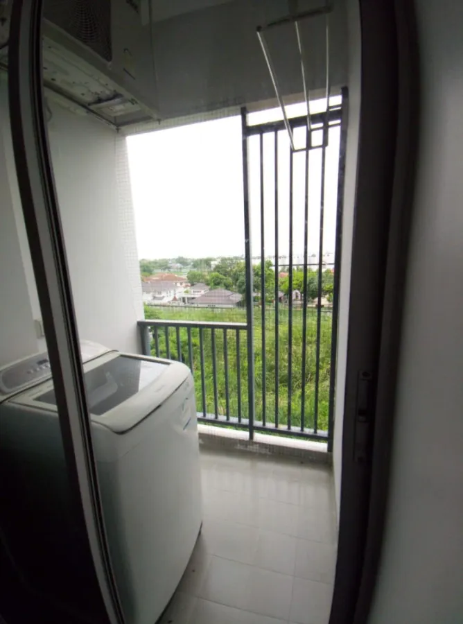 For rent The Kith Light Bangkadi-Tiwanon. The room is decorated very cool, has a beautiful view, comfortable, good price, hurry to reserve.