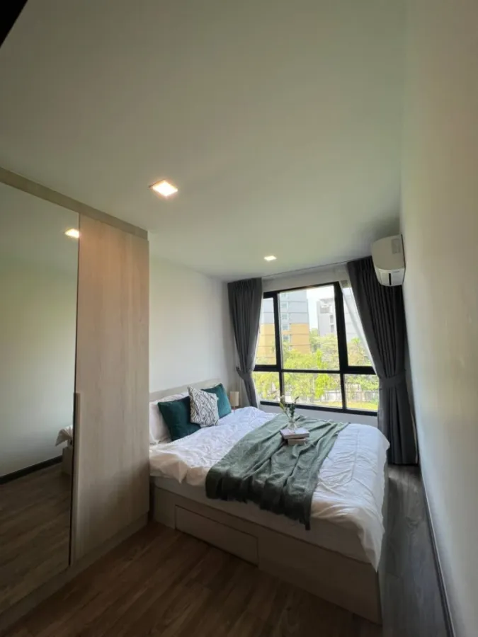 For rent condo The Collect Ratchada 32, nice room, fully furnished, appliances included, just bring your bags and move in.