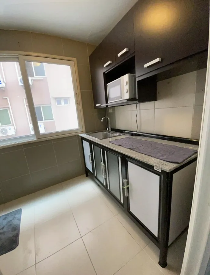 ให้เช่า happy home condo รัชดา 18 ห้อง renovate ใหม่ ห้องกว้าง เฟอร์นิเจอร์ครบ พลาดไม่ได้นะ จองเลย