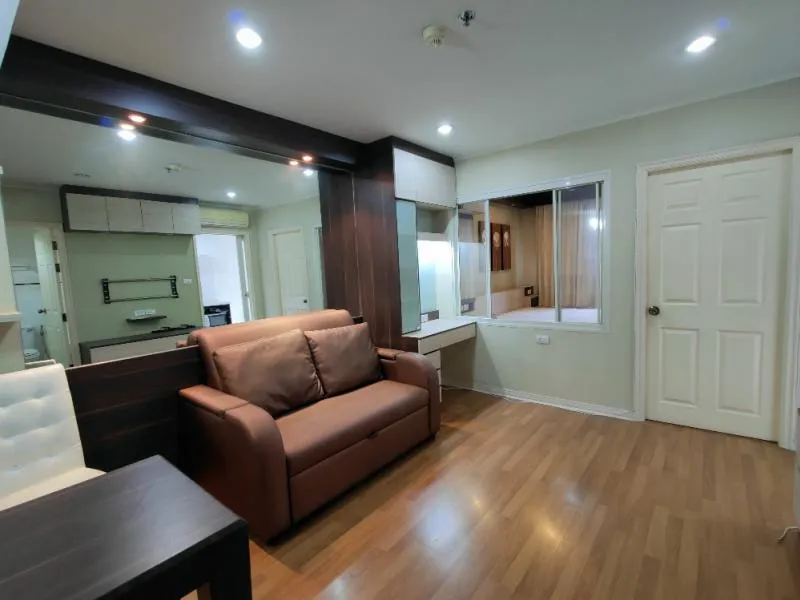 Condo for sale, Lumpini Place Phahol-Sapankhwai, very good feng shui, east view, no block, ready to move in.