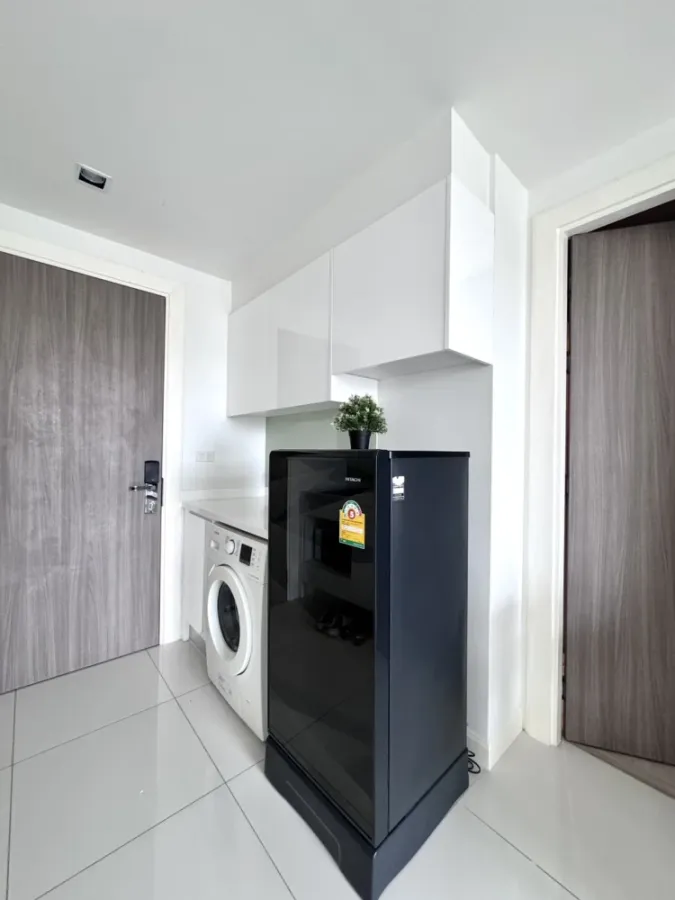 Condo for sale with sea view. Ready to move in, fully furnished, spacious room. Book now before it's too late!!!