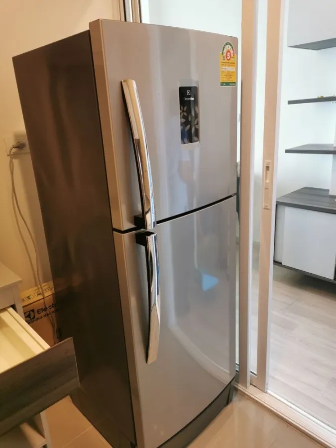 For rent Centric Ratchada-Huay Kwang. The room looks very nice. Get a great view of the city complete electrical appliances Hurry up and move