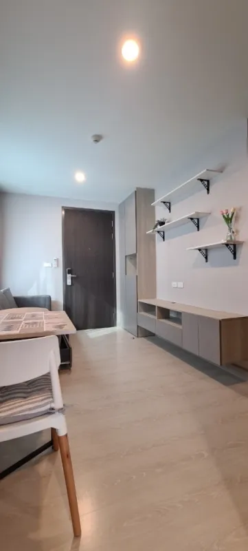 ขาย นิช ไอดี สุขุมวิท 113 ชั้น 4 ห้องริมสุด เป็นสัวนตัว ไม่มีเสียงรบกวน ตกแต่งน่าอยู่มาก จองเลยด่วนๆ